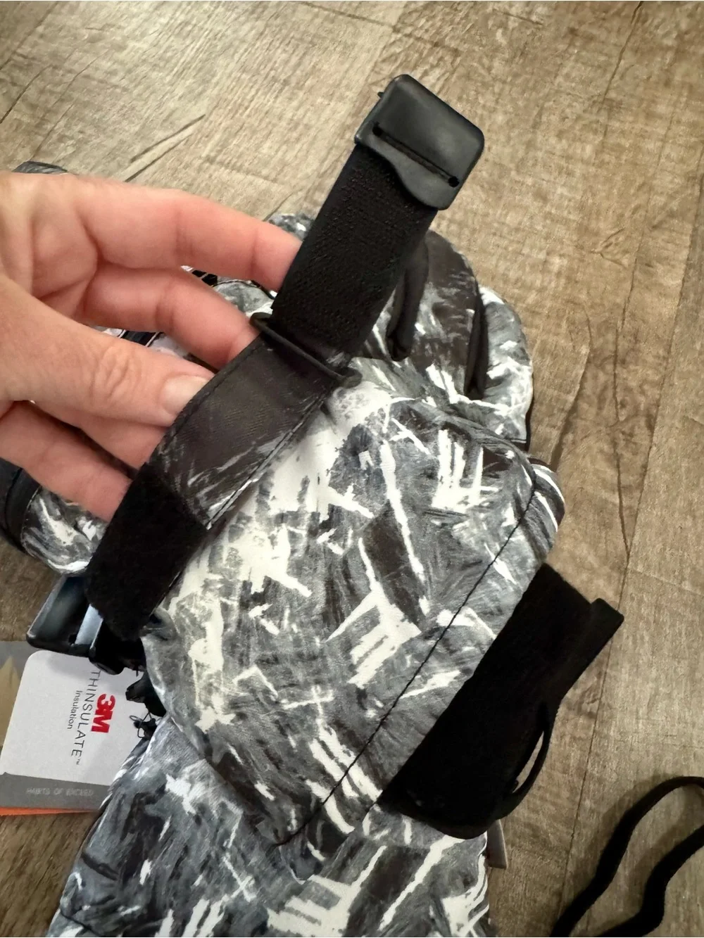 HOIHOO Waterproof Ski Gloves Mens Medium 3M Thinsulate Touchscreen NWT - Picture 5 of 12